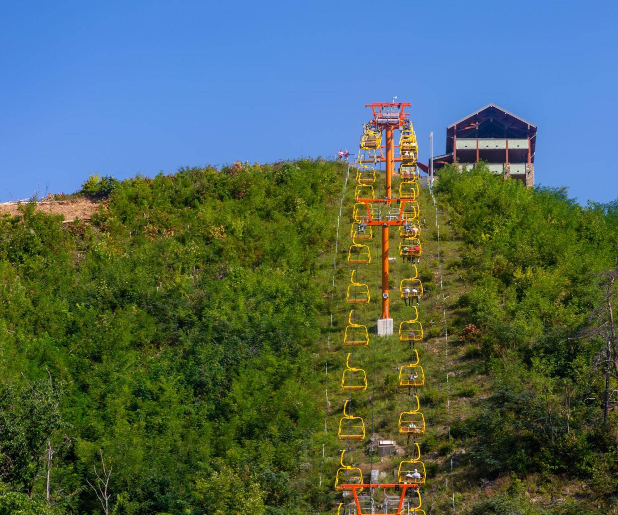 A Higher Calling, 1089 Of Free Area Attraction Tickets For Each Paid Day, Dollywood And More! Pigeon Forge Esterno foto